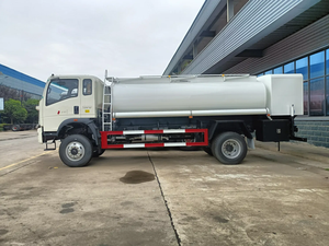 Camión Cisterna Móvil de Diésel HOWO 4X2, Sistema Dispensador de Combustible, Vehículo de Transporte de Combustible para Obras de Ingeniería - Product Image 3