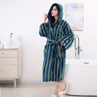 Rétro genou longueur robe de chambre en gros genou longueur peignoirs de bain à capuche vert rayure hiver maison bonne Absorption peignoir