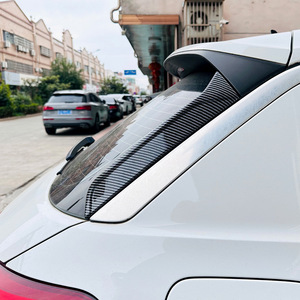 Aileron de coffre arrière Volkswagen T-Roc en fibre de carbone texturée ABS, fixation adhésive, compatible 2017+ - Product Image 2