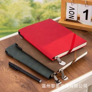Carnet A5 en peau de mouton, couverture souple, élastique, marque-page avec pendentif métallique, haute qualité, logo personnalisé pour entreprise, promotion en gros - Product Image 4