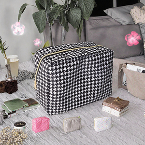 Large Houndstooth Cosmetic Bag With Zipper Multi-Function Travel <b>Makeup</b> Organizer Classic Style Textile <b>Case</b> - Product Image 3