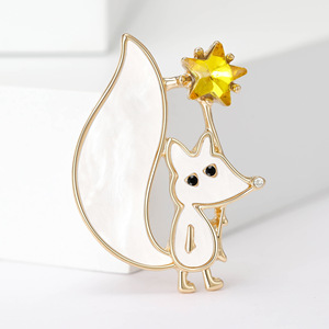 Broche de Zorro con Estrella de Cristal, Pin de Moda para Mujer, Joyería de Aleación, Accesorio de Regalo - Product Image 2