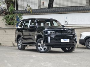 2025 haute qualité pékin Bj60 2024 automatique week-end édition cinq places moyenne-grande taille Suv Baic Bj60 4wd voiture hybride - Product Image 4