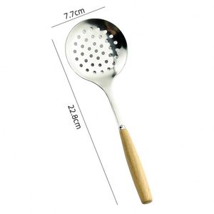 Ensemble d'ustensiles de cuisine deux pièces avec spatule et passoire, manche en bois, ustensiles de cuisine en acier inoxydable, types personnalisés - Product Image 4