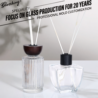 Bouteilles diffuseurs en verre carrées irrégulières sans plomb personnalisées en usine, de 50 ml à 300 ml, récipients d'aromathérapie, logo et couleur personnalisables disponibles