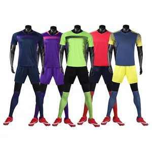 服装制造商定制普通t恤运动服足球服2022设计足球服套装红白全套套装男