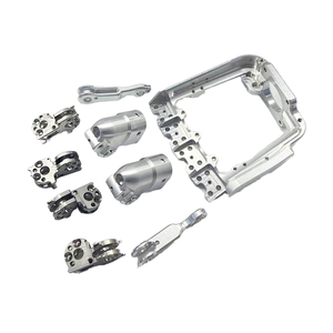 Pièces de bras de robot en aluminium usinées CNC, composants de précision sur mesure usinés sur 5 axes - Product Image 1