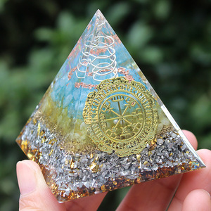 Pirámide de Cristal de Resina Epoxi, Adorno de Escritorio para Oficina y Hogar, Estilo Pilar de Cristal Blanco, 6 cm, Feng Shui - Product Image 3