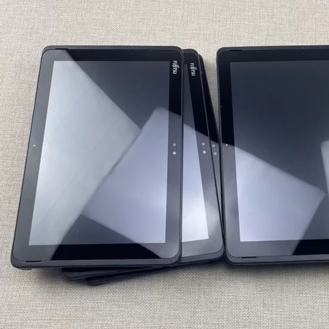 Fujitsu 2in1 Laptop Tablet Intel Atom Quad Core 3.00GHz 4GB RAM 128GB SSD TN Panel Camera 4G Dubai Stock