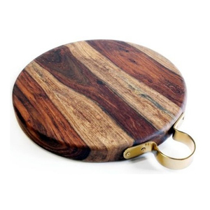 Planche à découper en bois de qualité durable, de forme ronde et avec poignée en métal, à vendre - Product Image 1