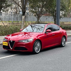 Alfa Romeo Giulia 2017 2.0T 280HP Édition Luxe Berline Voitures Toit ouvrant panoramique Voiture universelle 2 roues motrices Essence Alfa Romeo Giulietta - Product Image 1