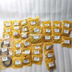 Комплект уплотнений гидравлического цилиндра AH149814 AH149845 AH210484 AH212092 AH149815 AH212585 AH149813 AH212091 AH148823 AH212088 AH212097 - Product Image 2