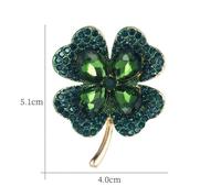 Broche trèfle à quatre feuilles en strass tendance pour femme, élégante broche porte-bonheur avec base en alliage et cristaux pour costume ou accessoire d'écharpe