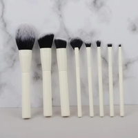 Lot de 13 pinceaux plats personnalisables à poils synthétiques et manche en bois, marque privée, fabrication OEM/ODM pour poudre, anticernes, eye-liner et fond de teint
