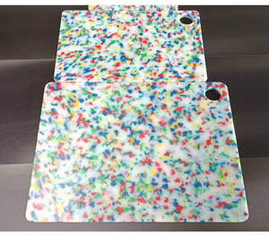 Tagliere Quadrato in Plastica PE Colorato per Uso Domestico, Anti-Muffa, di Grado Alimentare, Prodotto da STR Factory - Product Image 2