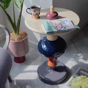 Table d'appoint créative, style nordique moderne et simple, en bois de gourde, verre coloré marbré - Product Image 4