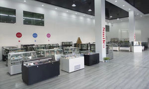 Vitrine réfrigérée pour pâtisserie, pain et cupcakes à température unique avec porte en verre miroir, <span class=keywords><strong>réfrigérateur</strong></span> et refroidisseur - Product Image 4