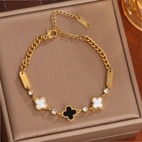 Pulsera Elegante con Dijes de Flores en Aleación Chapada en Oro de 18K y Cadena de Zirconia con Conchas Blancas para Mujer, Ideal para Regalo
