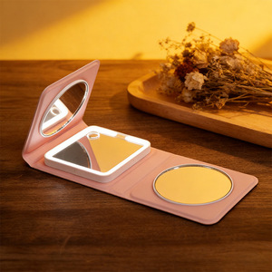 Miroir de maquillage LED rose Jiayao Furniture, pliable en trois parties, rechargeable, avec lumière, portable, pour voiture, chambre et salle de bain - Product Image 3