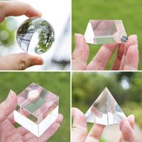 Apprendre le prisme de cristal photographie 4 pièces ensemble pyramide boule ronde triangle prisme carré corps science physique enseignement