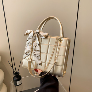 Bolsos de Mano de Cuero PU de Lujo para Mujer, con Cadenas, Correa Única, para Verano/Invierno, Bolsos de Hombro Económicos - Product Image 3