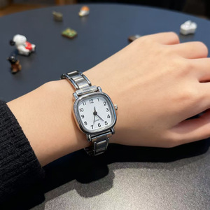 Best-seller in acciaio inox fascia elastica retrò forma quadrata fai da te orologio <span class=keywords><strong>italiano</strong></span> movimento al quarzo vetro quadrante puntatore - Product Image 4