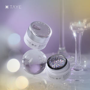 TAYE Vernis à ongles en gel en conserve à texture soyeuse brillante et longue durée dans un ensemble d'art des ongles - Product Image 6