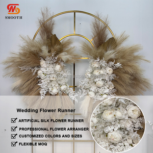 พรมดอกไม้ประดิษฐ์ LEDA แบบนุ่ม สีขาว ดอกโบตั๋น น้ำตาลอ่อน ประดับตกแต่งผนังฉากหลังงานแต่งงานอย่างหรูหรา - Product Image 2