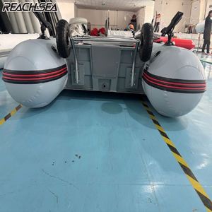 Bateau gonflable catamaran <span class=keywords><strong>de</strong></span> 3,8 m avec plancher en tapis d'air, capacité <span class=keywords><strong>de</strong></span> 5 personnes, Reachsea, avec transom en aluminium, grande <span class=keywords><strong>roue</strong></span>, <span class=keywords><strong>porte</strong></span>-canne à pêche - Product Image 1