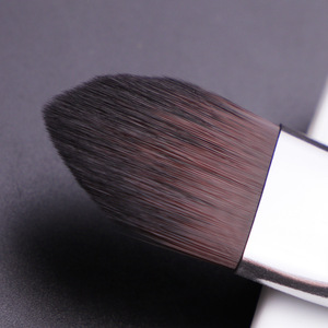 Cangzhou Foundation Brush Small Flat Pointed Tip Synthetic Hair Wooden Handle For Liquid Foundation <b>Makeup</b> <b>Tool</b> - Product Image 4