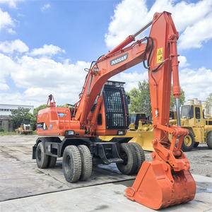 Excavatrice sur pneus d'occasion Doosan DH150/140/210, moteur 140 kW, godet de 1,5 m, poids opérationnel de 30 tonnes, modèle 2018 - Product Image 3