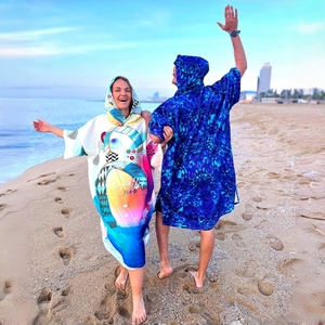 Toalla <span class=keywords><strong>Poncho</strong></span> con Capucha de Algodón con Estampado Reactivo de Diseño Personalizado para Playa y <span class=keywords><strong>Surf</strong></span>, Bata de Cambio para Playa con Estampado para Mujeres y Hombres - Product Image 1