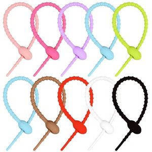 Sacs de rangement ovales en silicone écologiques pour câbles de casque et gestion des câbles dans le salon (15cm/22cm) - Product Image 1