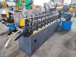 Máquina de quilla de marco de acero galvanizado de alta productividad Máquina formadora de rollos de ángulo de acero de perfil en V de metal - Product Image 4