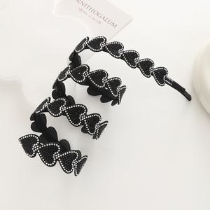 ส่วนบนรองเท้าสปริงแบบกำหนดเองของ YH ประดับด้วยคริสตัลรูปหัวใจสำหรับรองเท้าส้นสูง รองเท้าแตะ และรองเท้าลำลองสำหรับผู้หญิง คริสตัลแบบติดด้วยความร้อน - Product Image 2