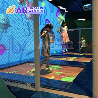 Équipement de terrain de jeu intérieur interactif Système de projection de sol interactif à usage domestique avec modèle de jeu de trampoline