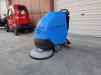 Machine automatique de balayeuse de plancher et équipement de nettoyage commercial se vendant bien