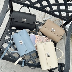 กระเป๋าถือหนังแท้ลาย<span class=keywords><strong>ลิ้นจี่</strong></span>แบบสั่งทำ OEM ODM สำหรับผู้หญิง ดีไซน์มินิมอล กระเป๋าสะพายไหล่ ความจุเยอะ กระเป๋าครอสบอดี้ - Product Image 2