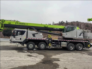 Grúa para Camión de 35 Toneladas, 60m, ZTC350H-1, Caja de Cambios, Motor de Bomba y Rodamiento con Control PLC de Alta Eficiencia - Product Image 3