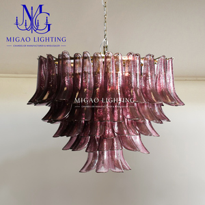 Lámpara de Araña de Cristal Hecha a Mano con Pétalos Magenta Estilo Medieval Francés, Lámpara Colgante de Lujo para Villa, Hotel, Sala de Estar y Comedor - Product Image 3