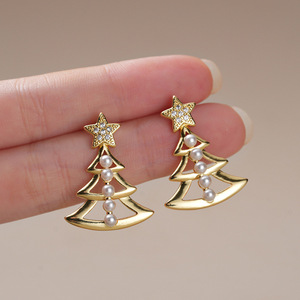 Orecchini a Perno a Forma di Albero di Natale per Donne, Design Elegante per le Festività, Accessori per Uso Quotidiano e Regalo per Feste - Product Image 3