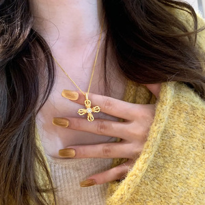 This trending vajra <b>cross</b> necklace, a high-value, stylish new double-sided clavicle <b>chain</b>, is a live-streaming bestseller on - Product Image 2
