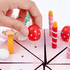 Nouveau <span class=keywords><strong>jeu</strong></span> <span class=keywords><strong>de</strong></span> rôle en bois Simulation pour enfants rose gâteau <span class=keywords><strong>d</strong></span>'<span class=keywords><strong>anniversaire</strong></span> <span class=keywords><strong>de</strong></span> noël <span class=keywords><strong>jeu</strong></span> éducatif semblant <span class=keywords><strong>cuisine</strong></span> cadeau jouets pour filles garçons - Product Image 4