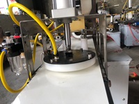 Machine automatique de fabrication de base pour pizza Machine de fabrication de base pour pizza congelée Coupe-pâte et séparateur de pâte rond