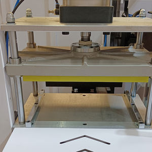 Máquina de Fresagem Multifuncional WEIKE de 0 Graus a 90 Graus para Conexão de Janelas e Portas de Alumínio, Máquina CNC para Alumínio - Product Image 6