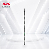 PDU rackable APC NetShelter Advanced Switched triphasé 22,1 kW 400 V 32 A ou 17,3 kW 415 V 30 A 48 prises IEC309