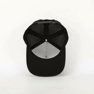 Casquette Snapback Hip-Hop Noire Personnalisée à 5 Panneaux avec Logo Brodé, Casquette de Sport à Visière Plate avec Trous Découpés au Laser, Vente en Gros - Product Image 6