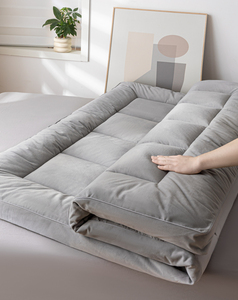 Luxury Bedding Set Eco-friendly Mattress Mat Hotel Quilted Washable Mattress Topper <strong>Cover</strong> <strong>Bed</strong> <strong>Cover</strong> Set with Microfiber Filling - Product Image 4