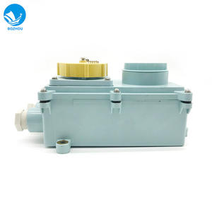 Enchufe Industrial Marino RSIL2-2, Toma de Corriente de 3 Polos, Interruptor, Enchufe con y sin Bloqueo, Opciones para Red de Sudáfrica, Disponible en Stock - Product Image 1