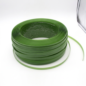 Rouleau de cerclage en PET vert, étanche et durable, pour l'emballage logistique des caisses en bois - Product Image 1